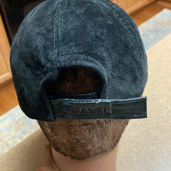 Mumcus Leather Baseball Cap - Picture 3 of 11